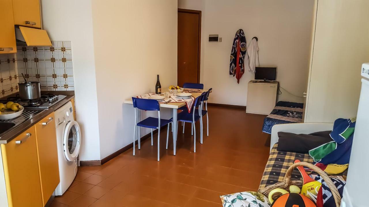 Condominio Moschettieri Бибионе Экстерьер фото